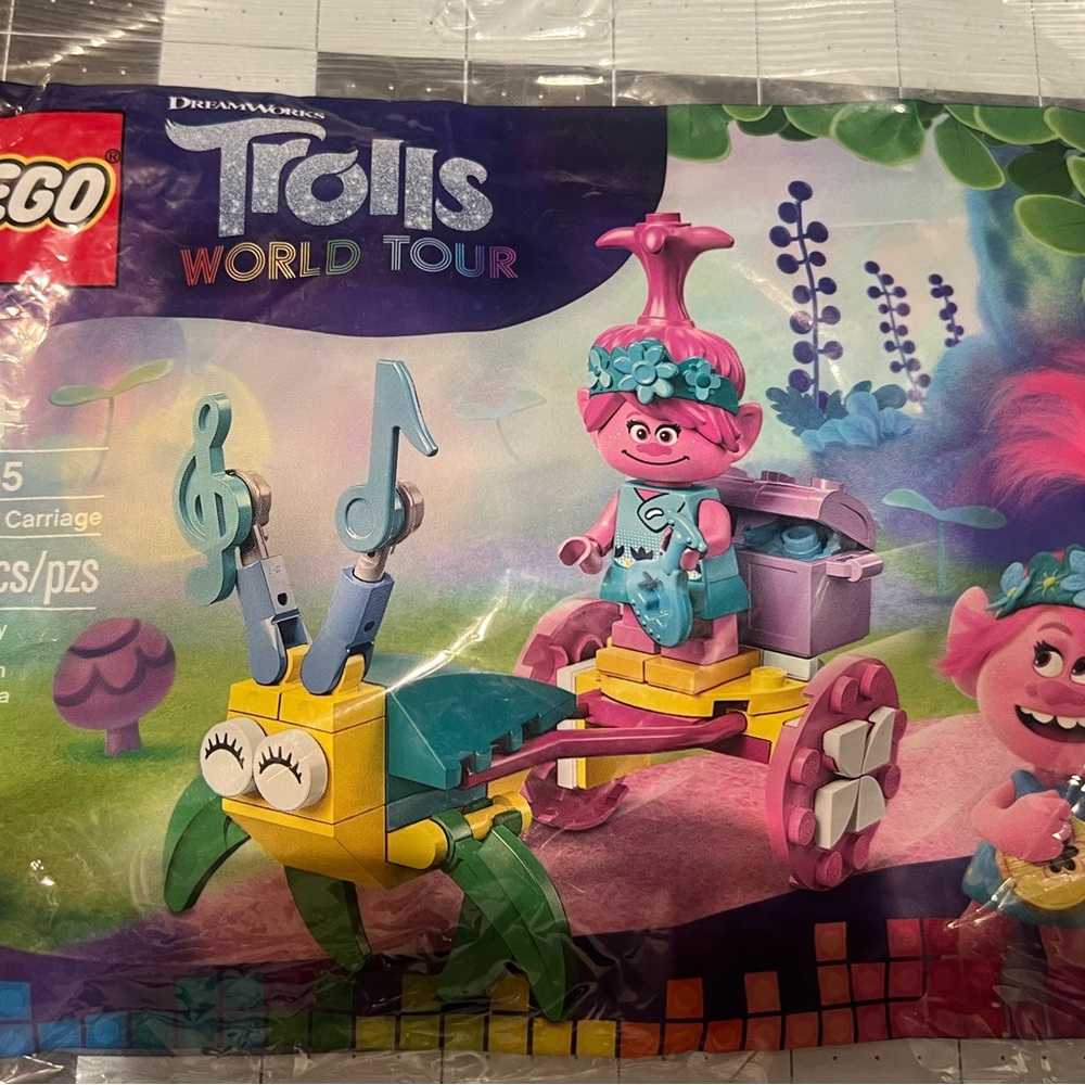 Trolls Worls Tour Poppy’s Carriage Building Set 51 pcs - Picture 2 of 2